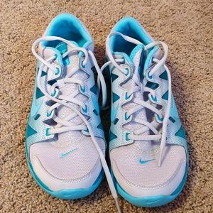 nike womens fitsole shoes 8.5